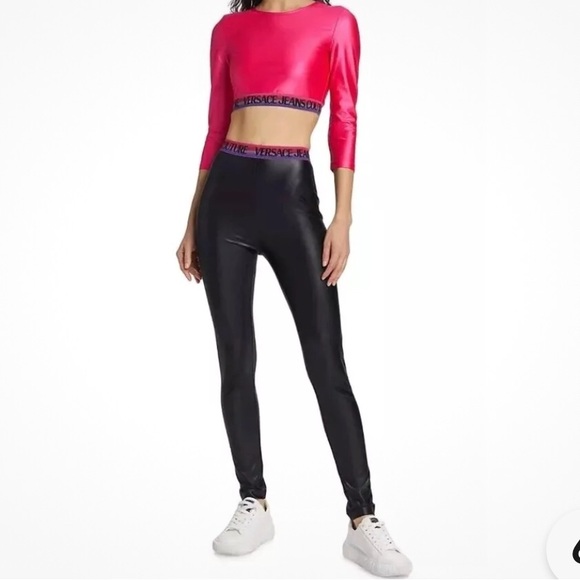 Versace Jeans Couture Black pants/leggings with Pink/Purple logo to Waistband